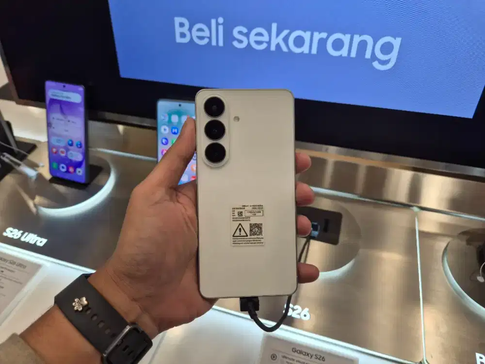 Samsung Galaxy S26 5G Free Galaxy Buds 3 FE