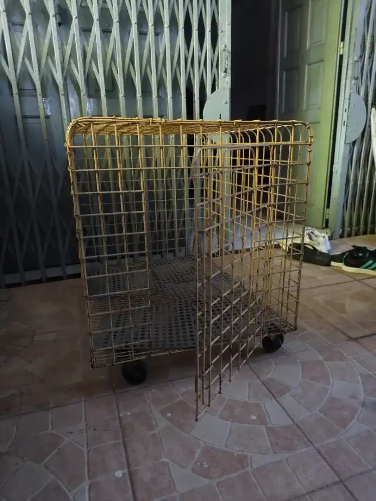 Kandang anjing besar