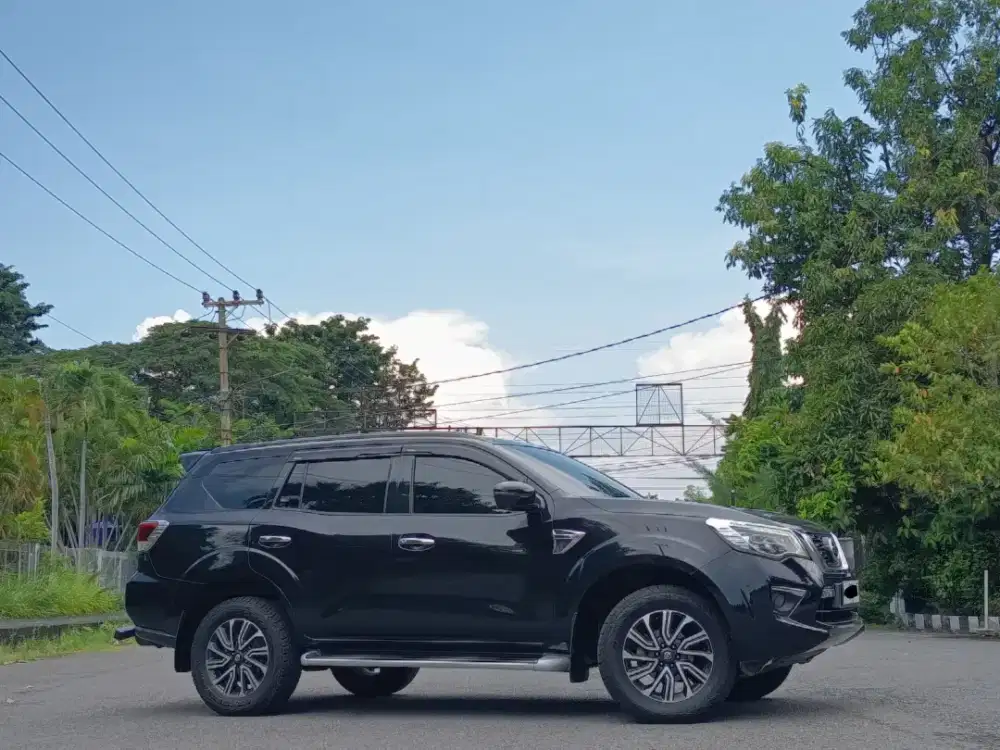 [TDP:45jt] Nissan Terra VL 4x2 Diesel Automatic 3 Baris Solar