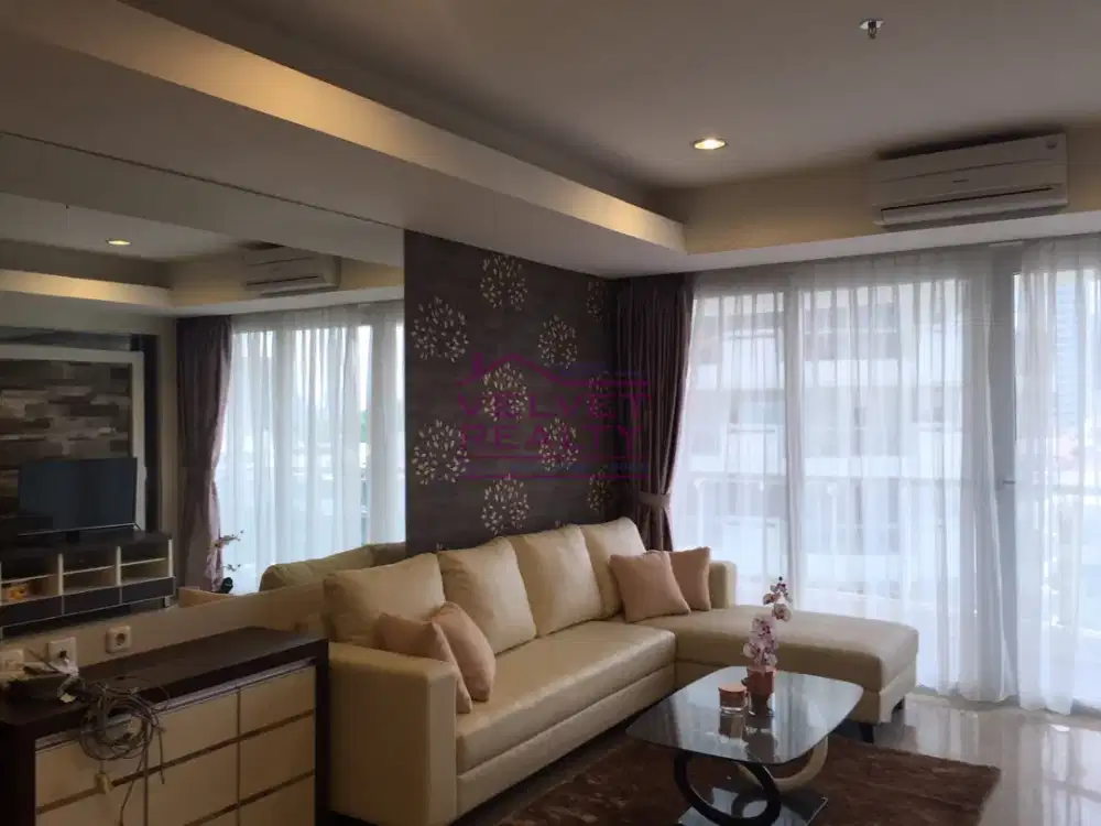 Disewakan Apartemen Royale Springhill Kemayoran 3+1BR Luas 196m2 #VR210