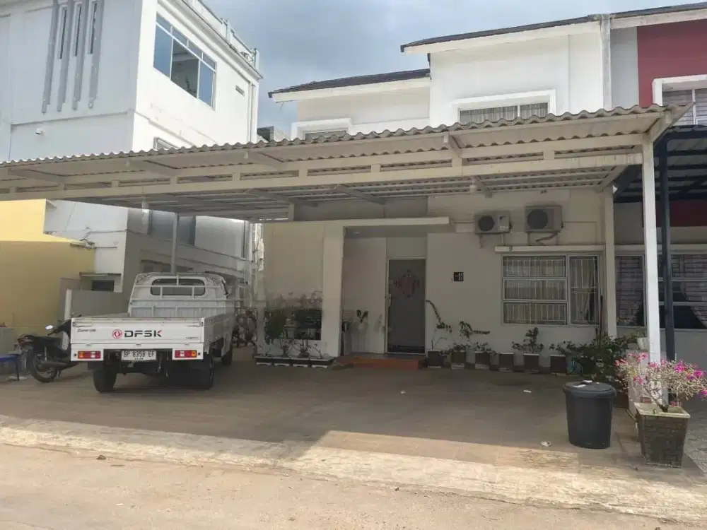 Dijual Rumah Hook 2 lantai hadap timur di Purimas