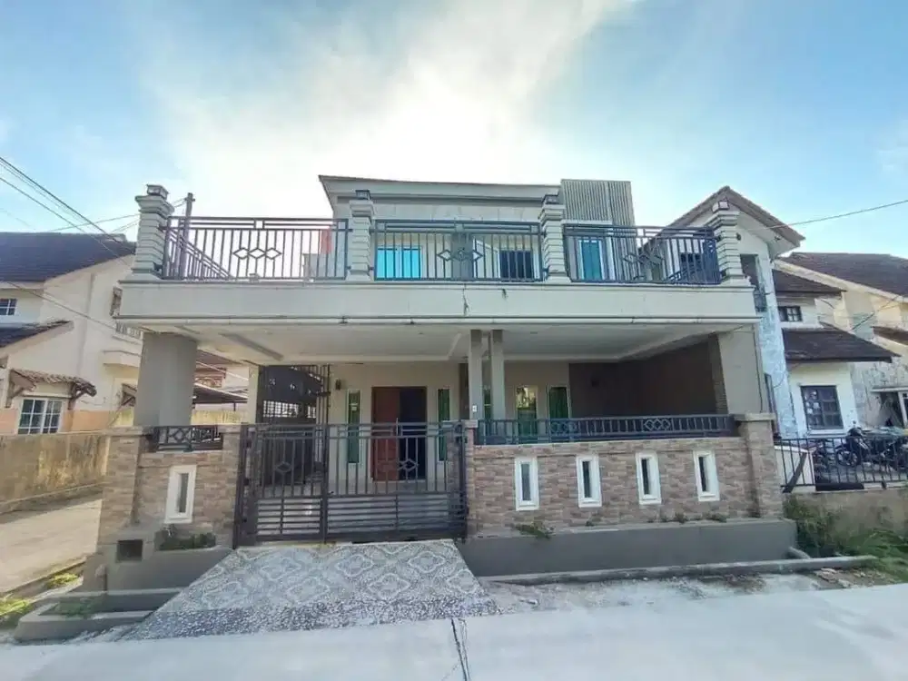 Dijual Murah Rumah 2 Lantai Hook full Renovasi di Citra Batam