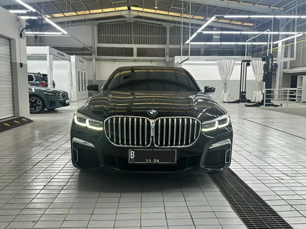 BMW 730Li 730i 730 M Sport LCI (G12)
