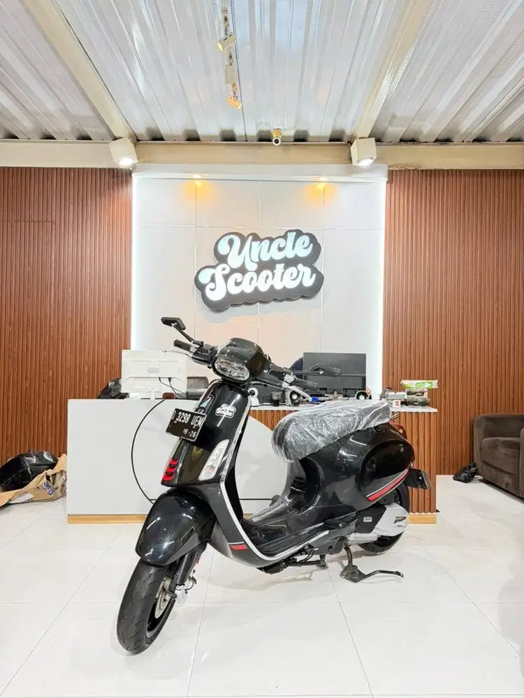 Vespa Sprint S IGET ABS 2021 Hitam