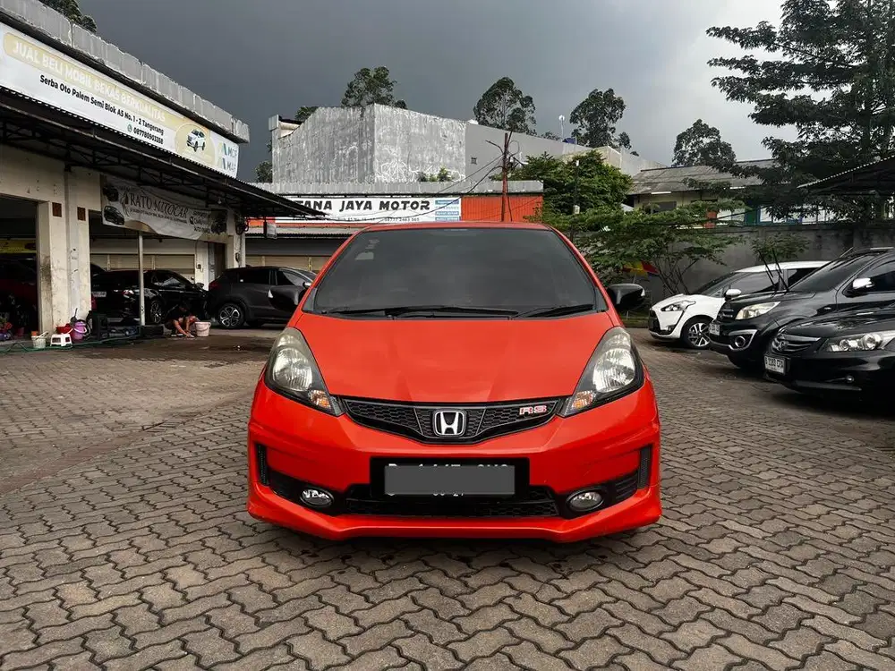 HONDA JAZZ RS GE8 AT 2014