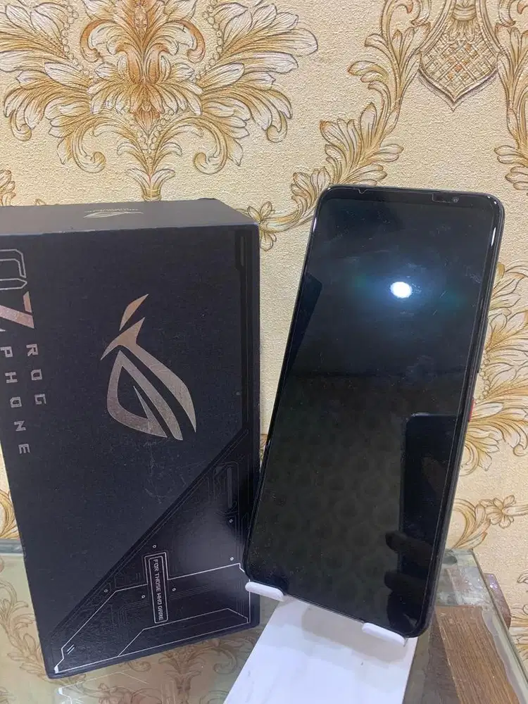 asus rog 7 ram 8/256gb matot