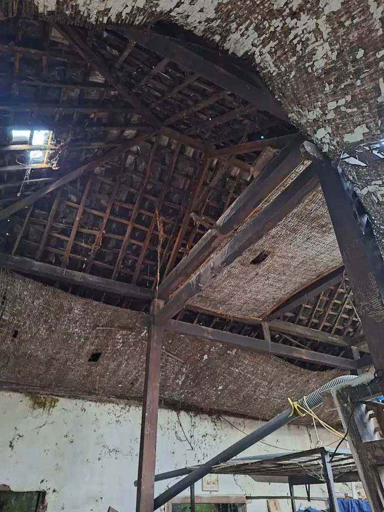 JUAL BORONGAN Kayu Jati Lawas Bekas Rangka Bangunan Tua dan Material