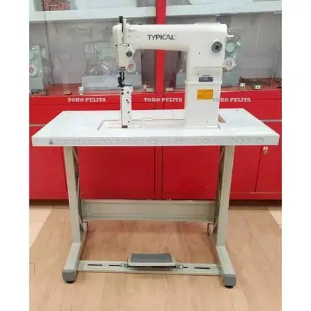 Operator mesin jahit sendal