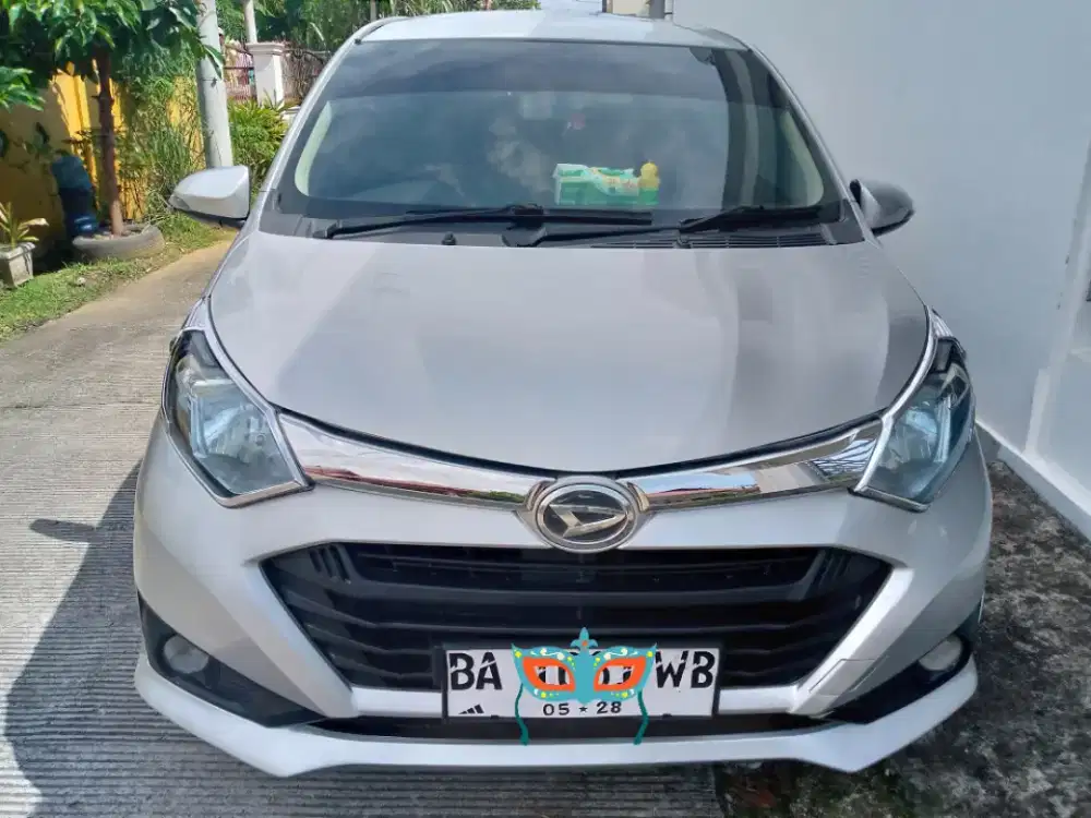 Di jual mobil Sigra tahun 2018 silver metalix