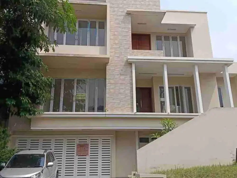 DIJUAL SANGAT CEPAT RUMAH 3 LANTAI MURAH LOKASI GADING SERPONG