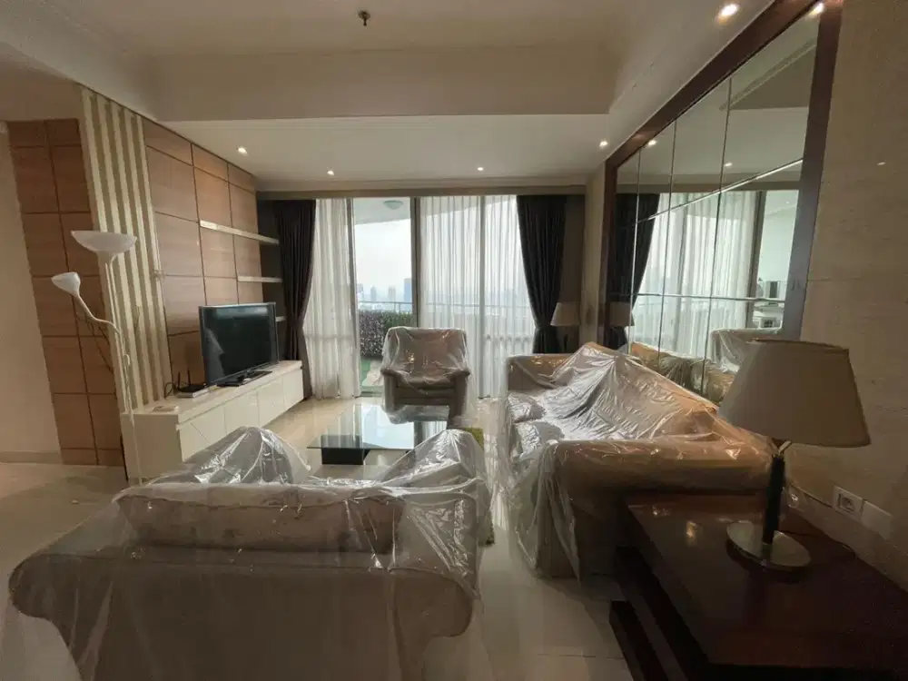 Disewakan Apartemen Denpasar Residence Location In South Jakarta - 3 BR Fully Furnished