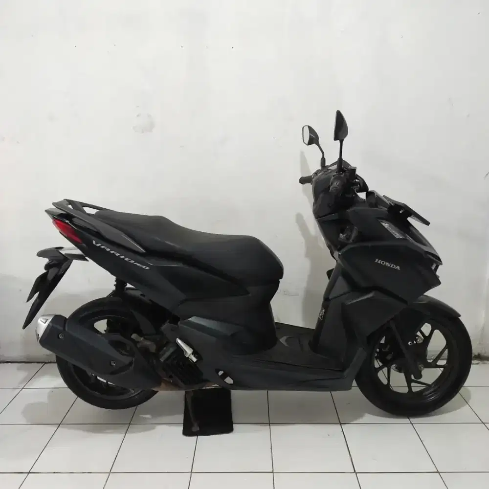 Honda Vario 160 Non ABS 2023 Bagus lengkap