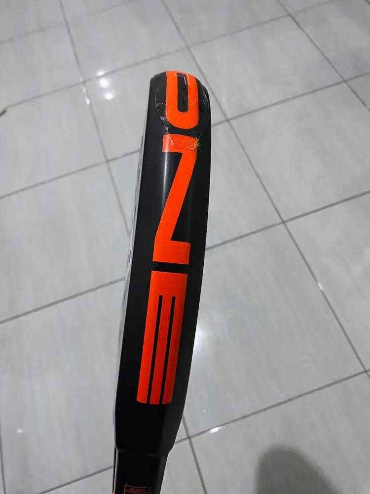 Dijual raket padel LIKE NEW Adidas Metalbone Superlight 2026