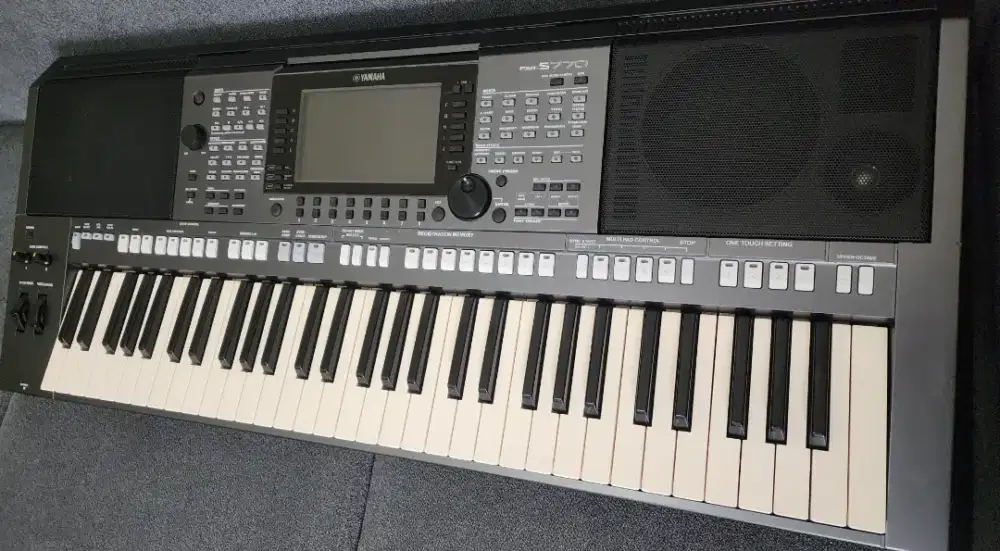 YAMAHA S 770 Kondisi OK full style sampling