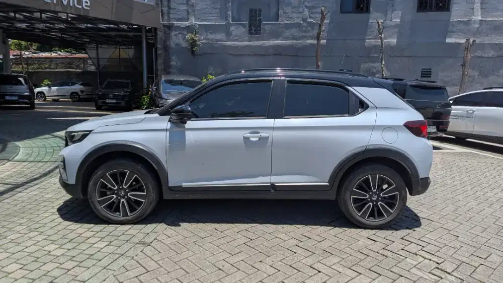 Honda WRV RS Sensing Istimewa