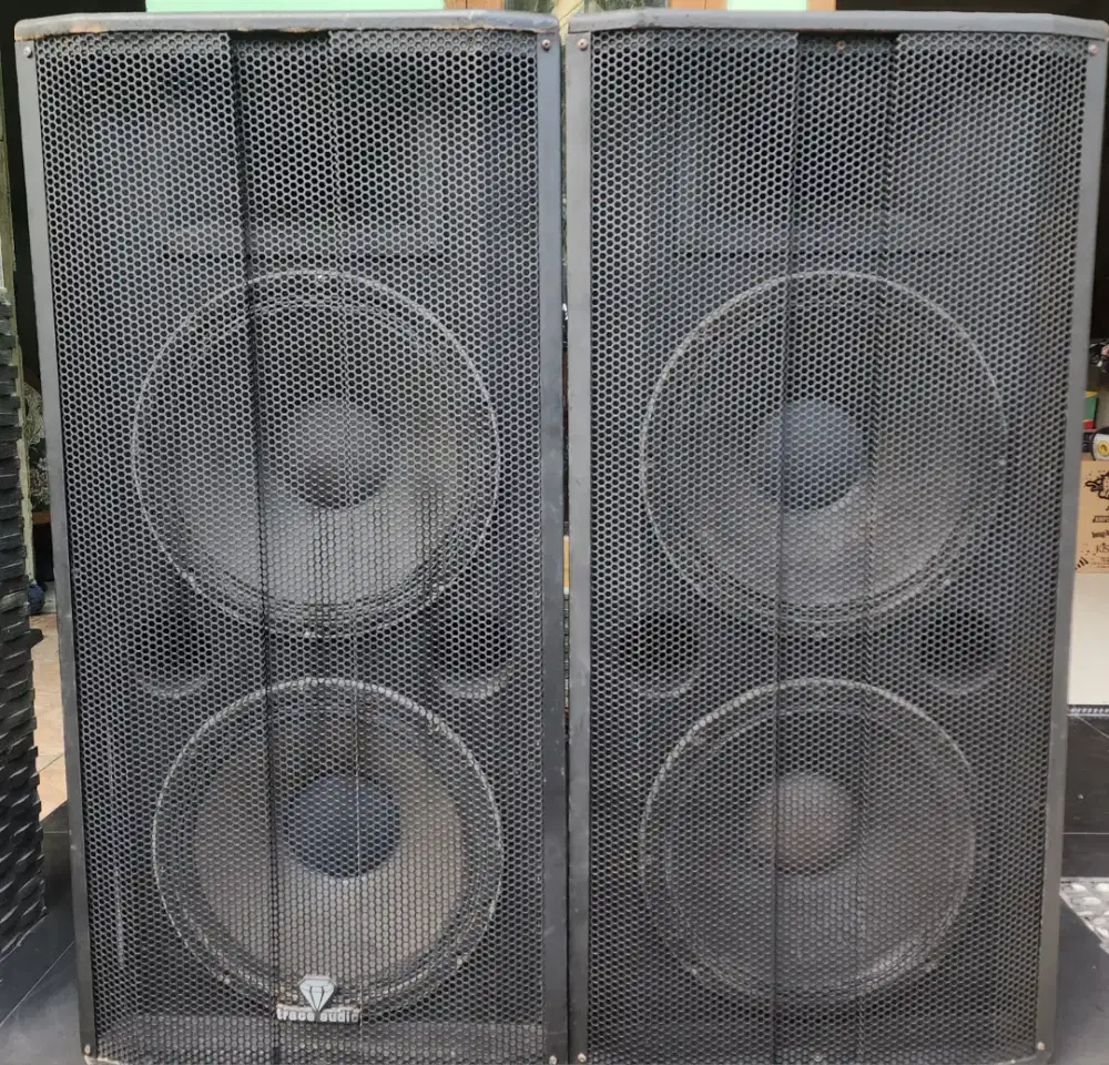 Speaker Pasif 15+15+tweter Peavey