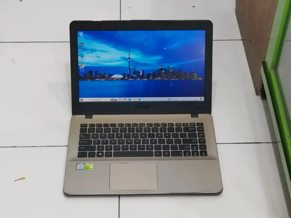 Asus vivobook x442ur Intel core i5 gen 8 nvidia geforce 940mx