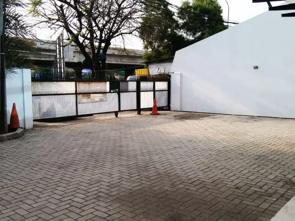 RK1-0128 disewakan ruko mini building ex showroom pinggir jalan raya outer ringroad jakarta barat