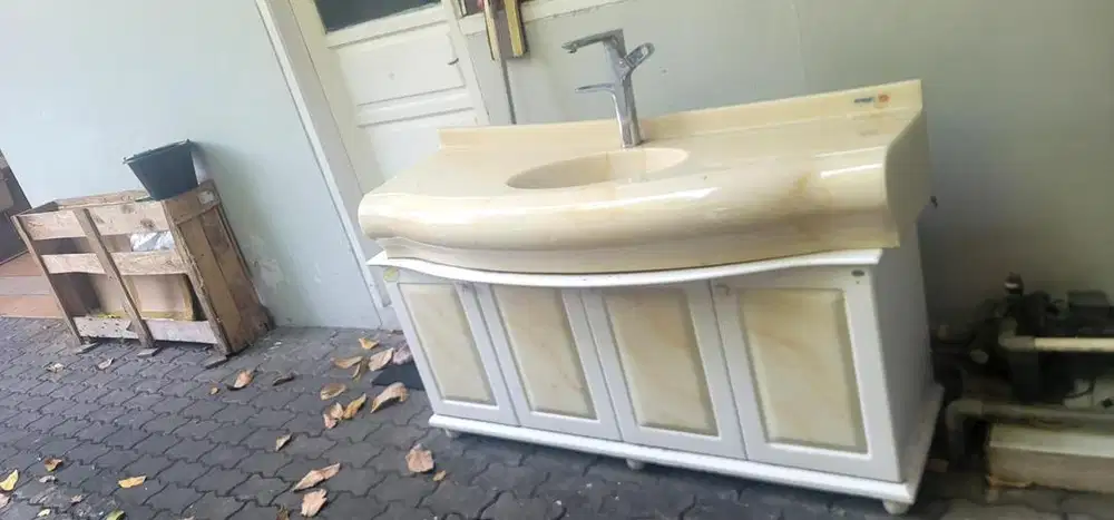 meja washtafel premium