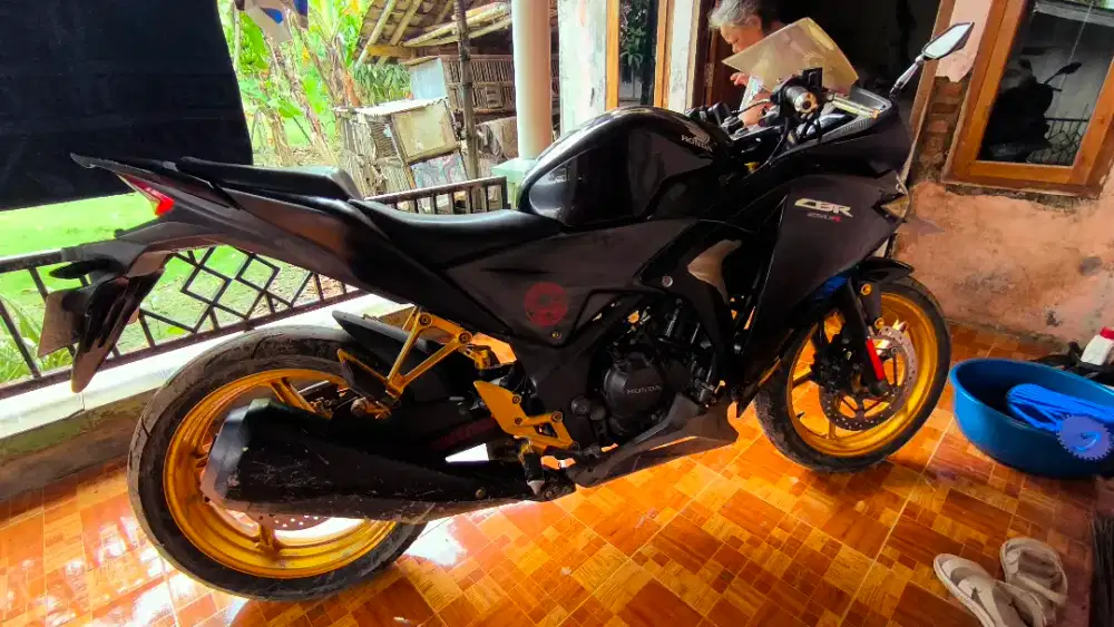 Jual Cepat CBR 250R 2011 CBU