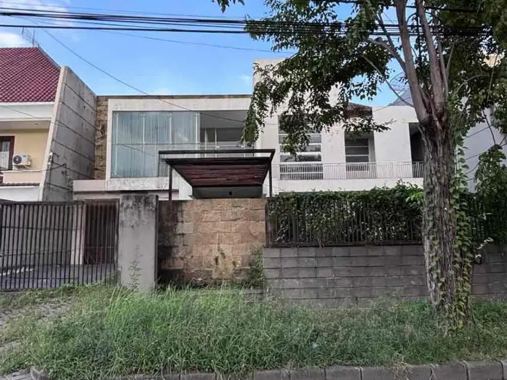 RUMAH ARAYA TAHAP 1 BAGUS TERAWAT DEKAT KERTAJAYA, DHARMAHUSADA, MANYAR