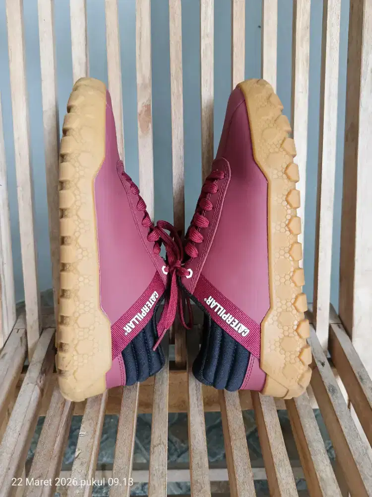 Dijual preloved Sepatu Caterpillar