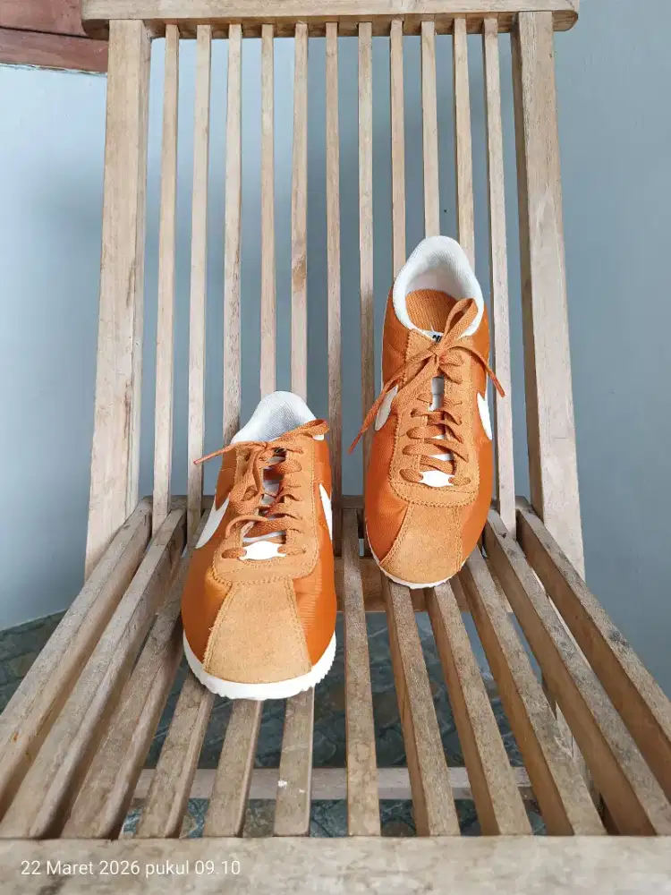 Dijual sepatu Nike ori , preloved