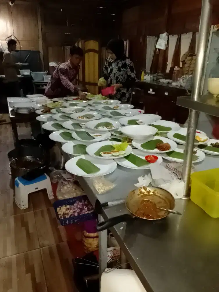 Saya ahli memasak apa ajah. Masak nusantara