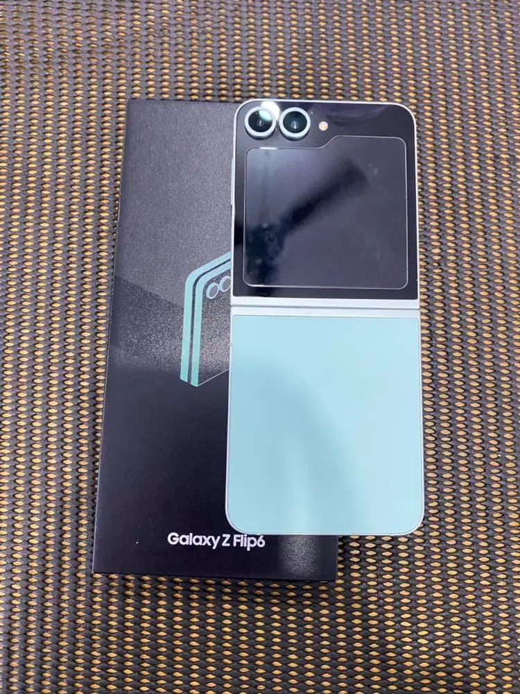 Samsung Zflip 6 ram 12/256 Mint Garansi Maret 2027 #3Gcom