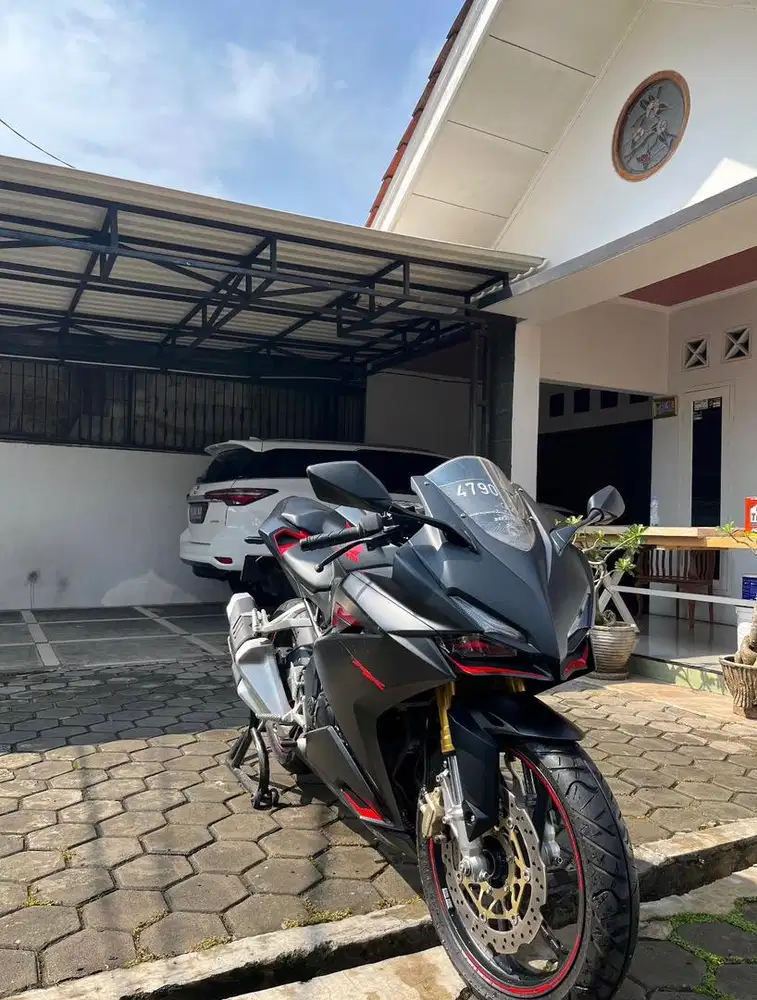 CBR 250RR MULUS, KM RENDAH