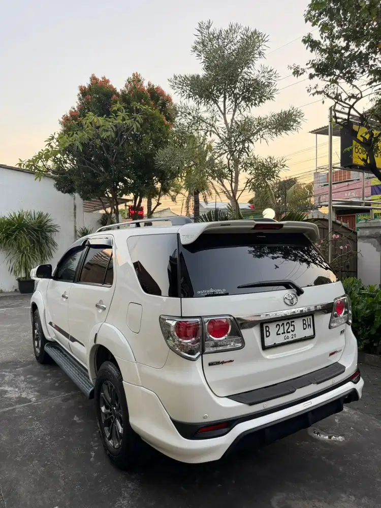 Toyota Kijang Innova 2013 Bensin