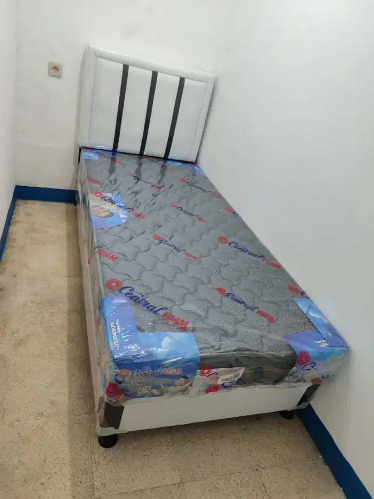 PAKET DIPAN + KASUR FULL BUSA CENTRAL FOAM TEBEL 20 CM