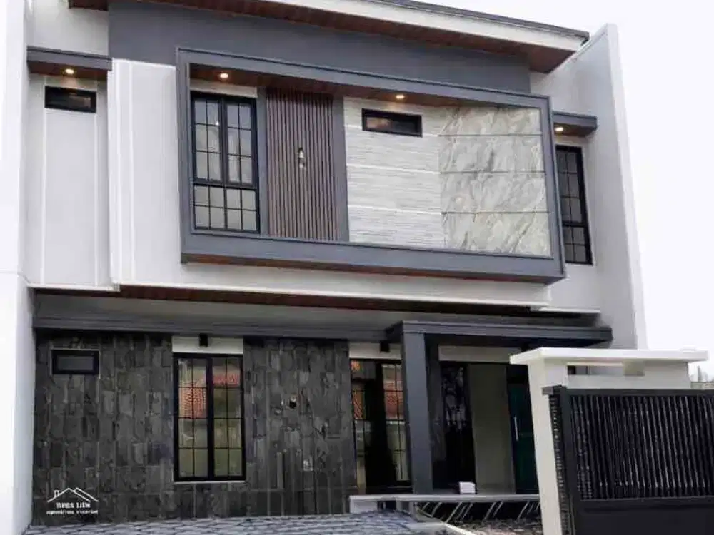 Manyar Jaya row 3 mobil dkt Klampis Wisma Mukti Kertajaya Indah