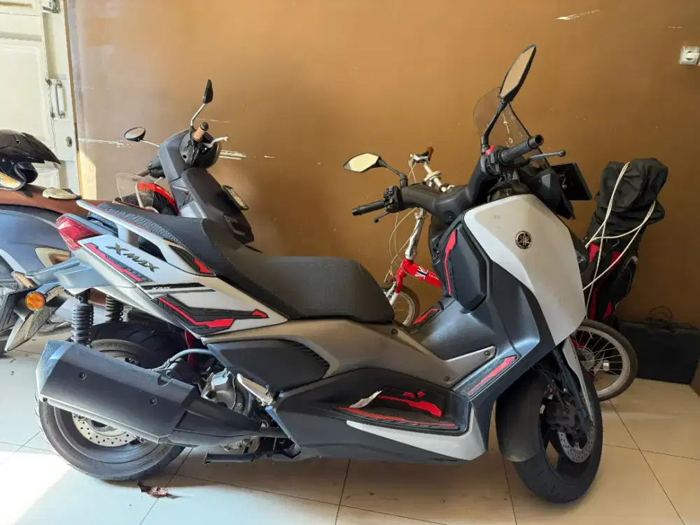 Second Motor XMAX Connected 2023 LIKE NEW-GERCEP