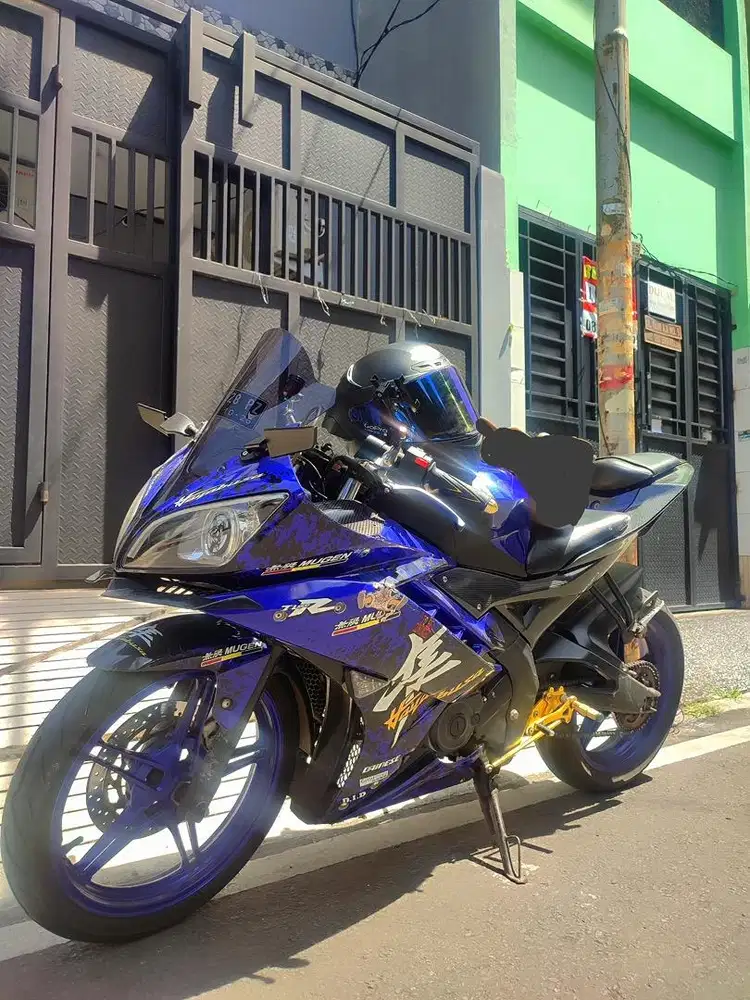 Dijual motor R15 V2