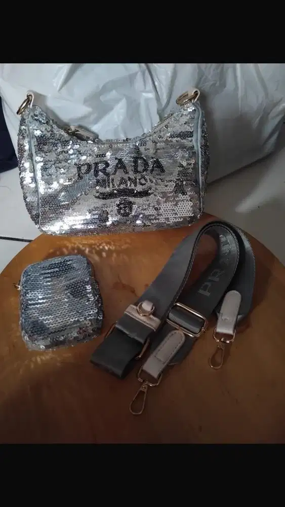 tas prada milano
