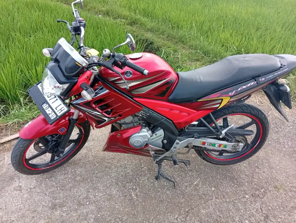 Motor bekas vixion