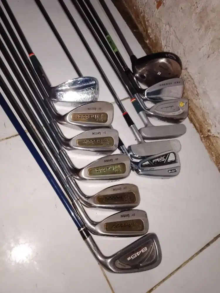 Jual stikgolf ada 13batang mulusss lokasi pasarminggu jaksel
