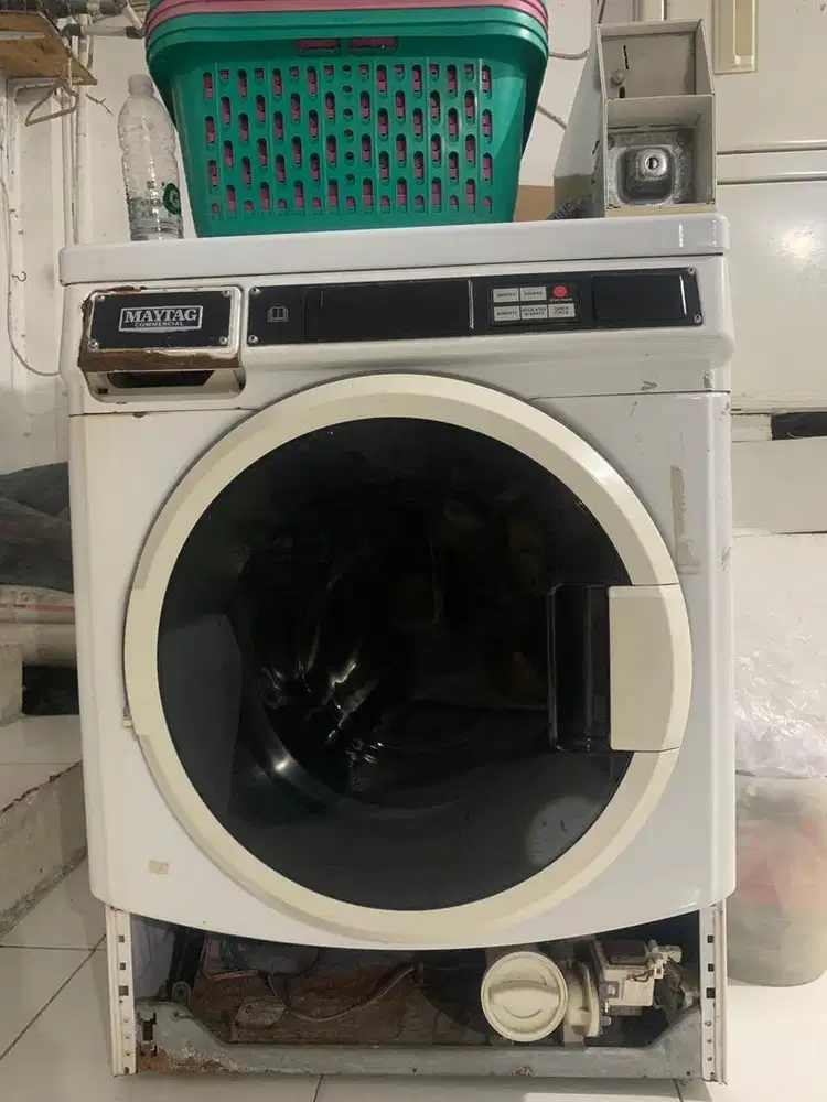 Dijual Perlengkapan Laundry Bekas Laundry masih berjalan