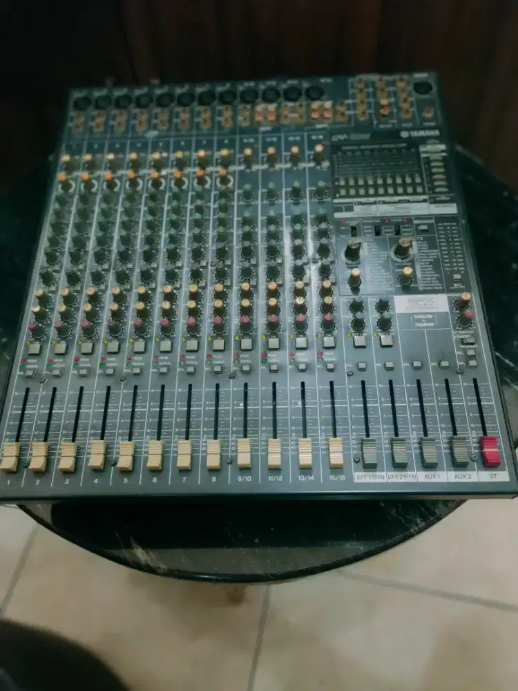 Power mixer Yamaha emx5016cf original