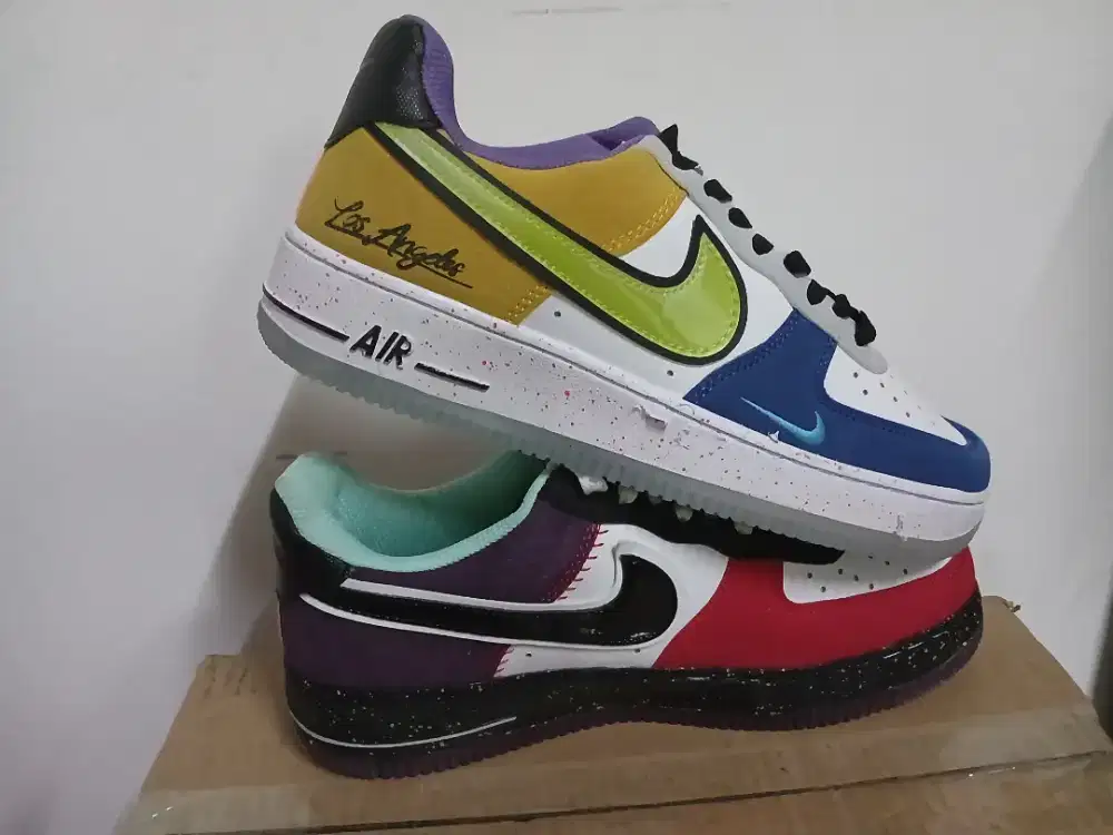 PRELOVED N1ke Air F0rce 1 Low What The LA.