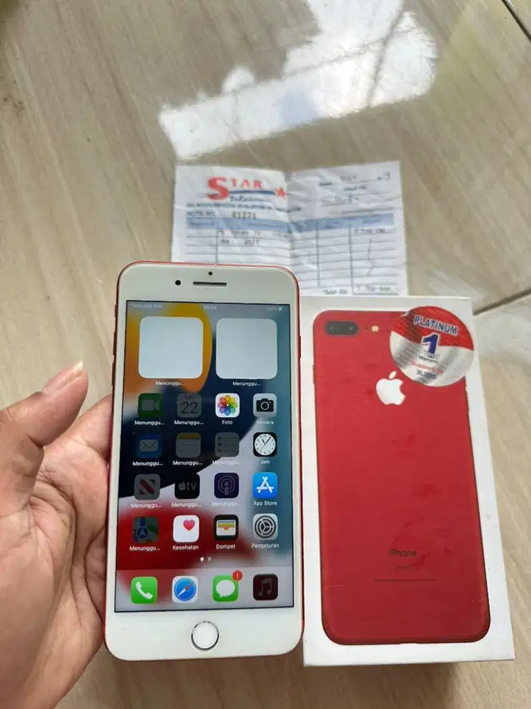 Jual cepat iphone 7 Plus Merah