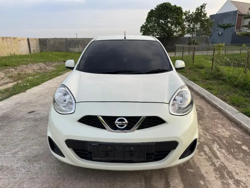 Nissan March 1.2L AT Facelift 2015 Low Kilometer