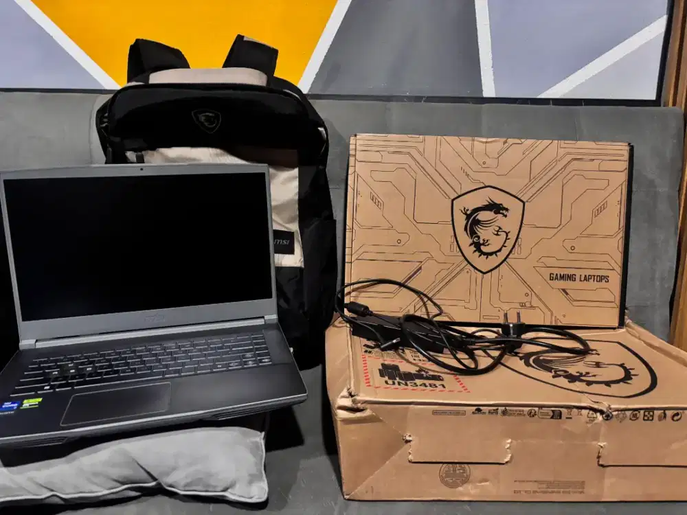 Laptop MSI Thin 15 9S7