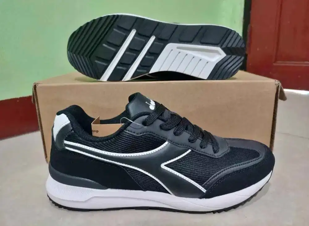 Sepatu diadora run size 41 murah