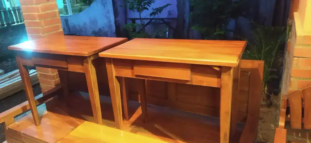 Meja laci kayu jati
