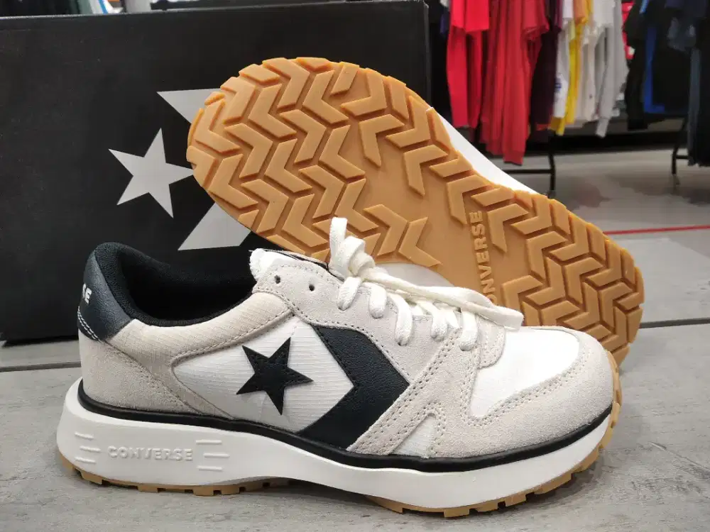 Sepatu Converse size 41 original murah