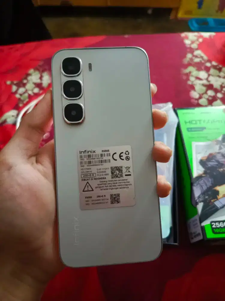 Infinix Hot 60 Pro RAM 8GB+8GB EXTENDED/ROM 256GB