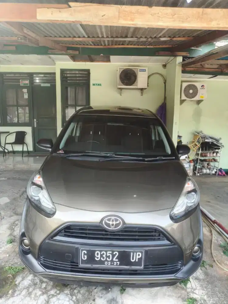 Toyota Sienta g 2016