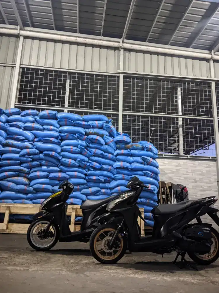 Di jual cepat Vario kzr lok: jakarta,Kamal